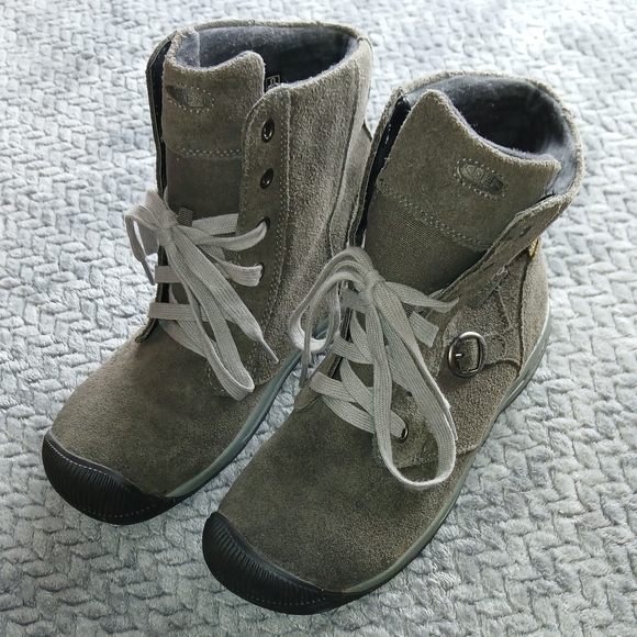 Keen Shoes - Keen Women Size 7 Heel To Toe Reisen Boot WP Black & Grey Combat Gorpcore